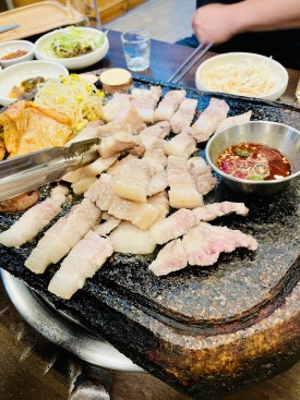 고인돌돌판구이 이미지