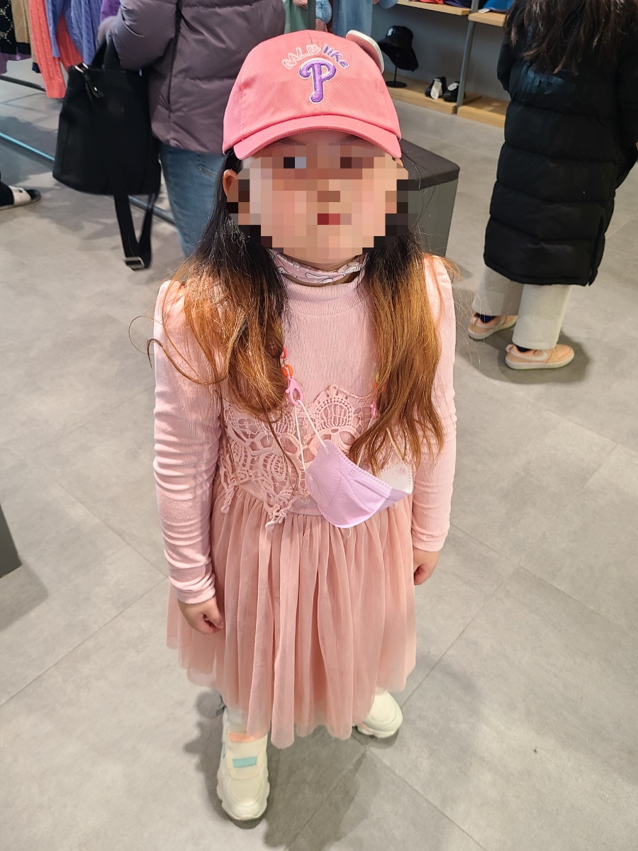 탑텐키즈모다아울렛 이미지