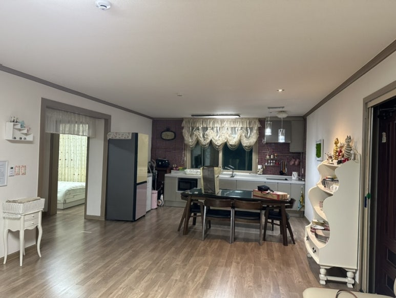 레이크하우스 이미지