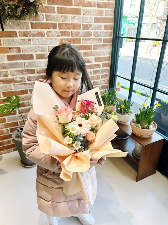 꽃하나에봄 이미지