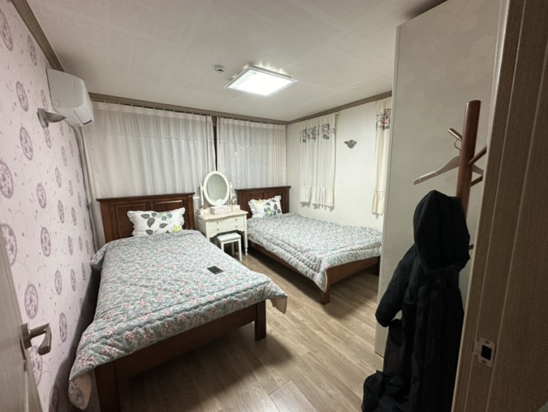 레이크하우스 이미지