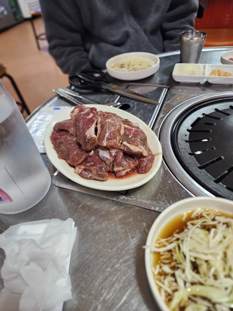 꾸이꾸이돼지마을 이미지