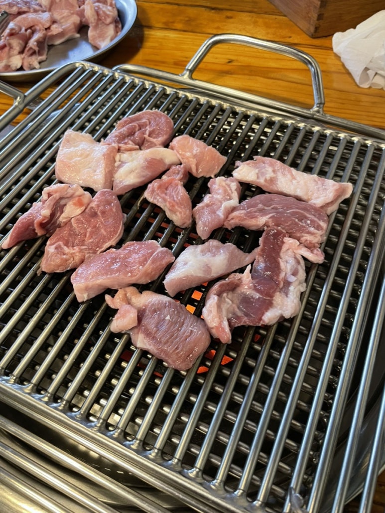 덩어리뽈따구 이미지