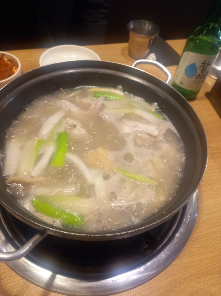 인하 닭한마리 이미지