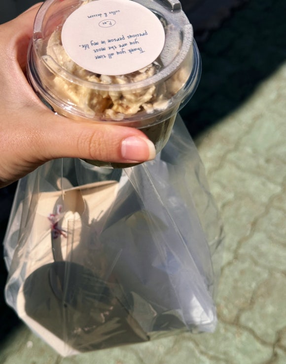 피네(P-ne) 이미지
