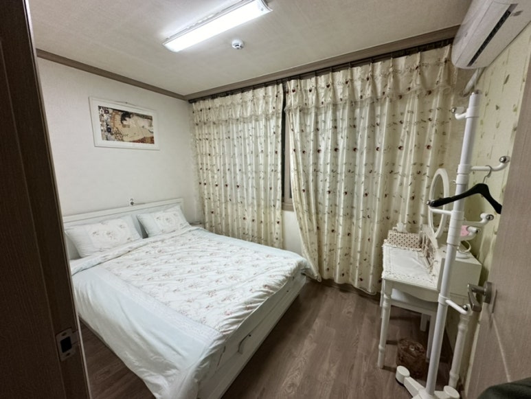 레이크하우스 이미지