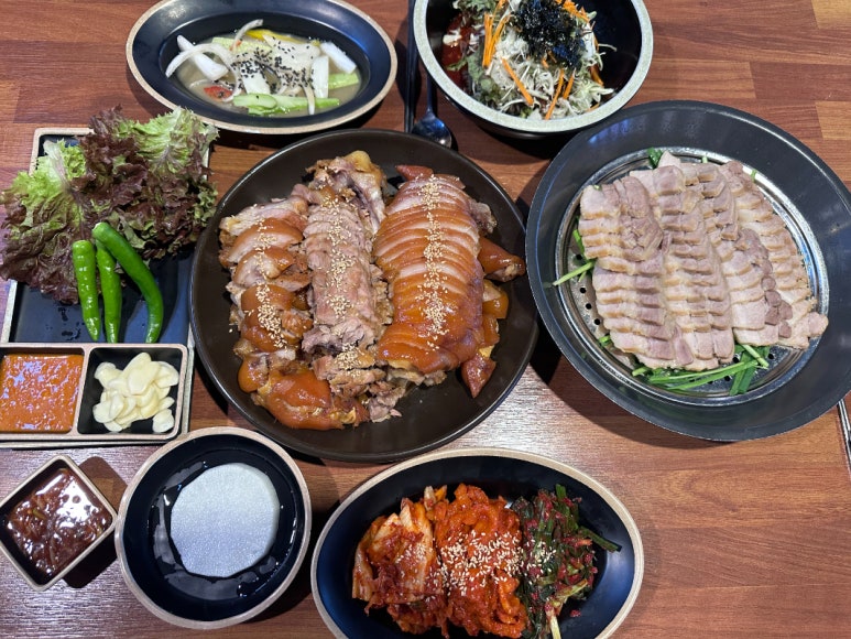 정성족발보쌈 이미지