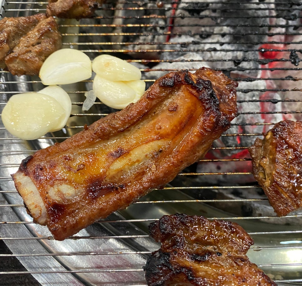 뚱이네전통마포갈비 이미지