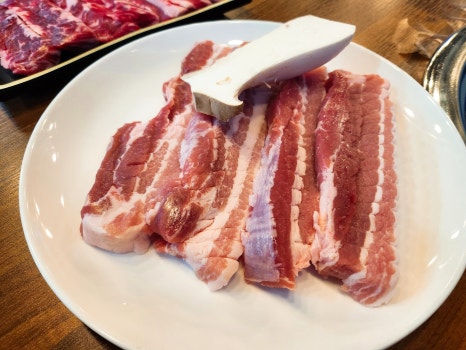 육담맛있는고기 이미지