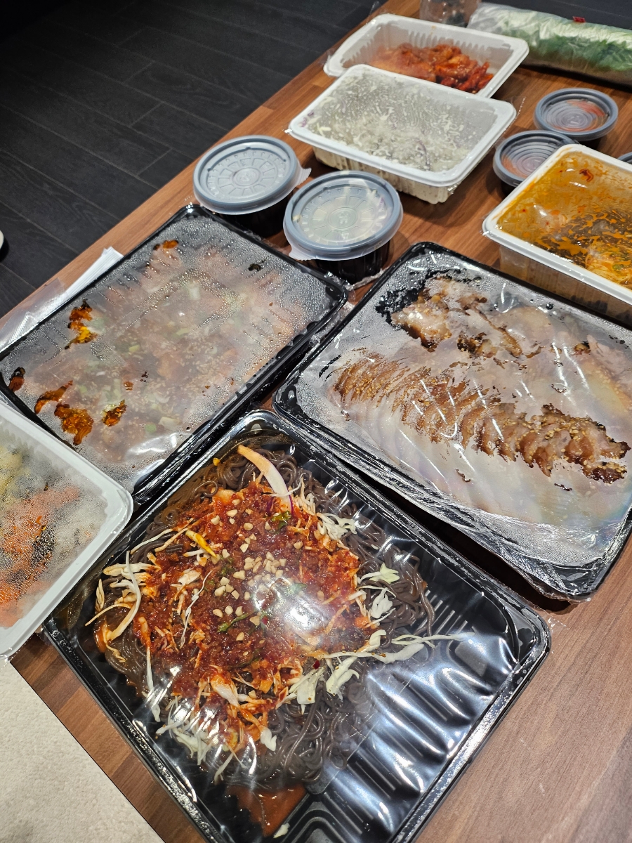 오빠족발 이미지