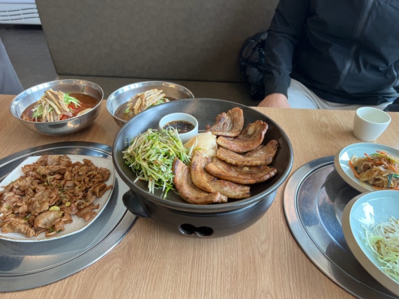 조선본갈비밀면 이미지
