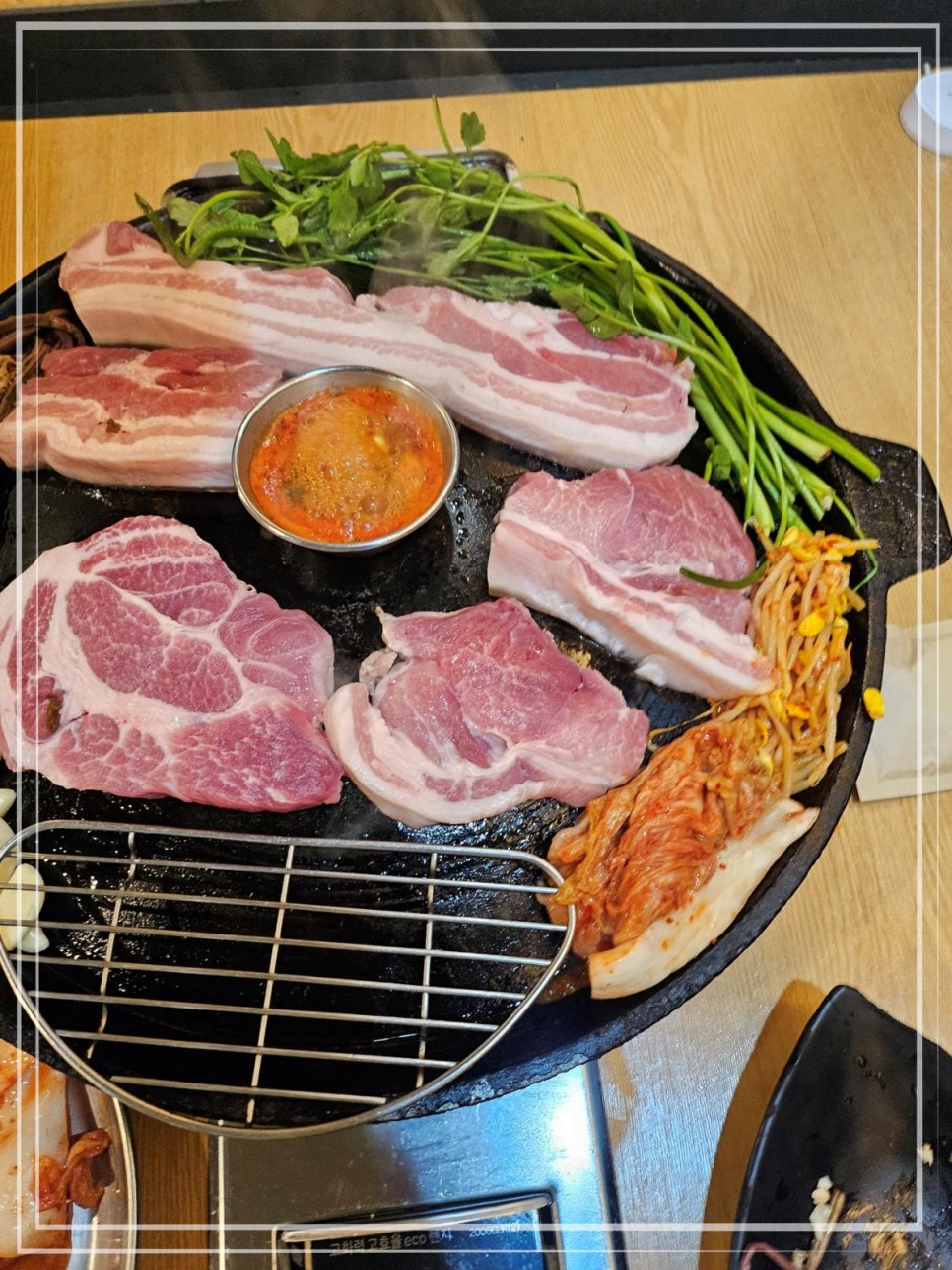 온유월 솥뚜껑삼겹살 본점 이미지