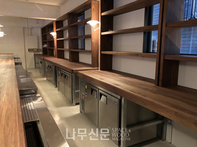 월넛 walnut 이미지