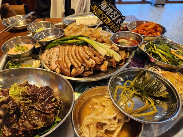 완미족발 강남논현2호점 이미지