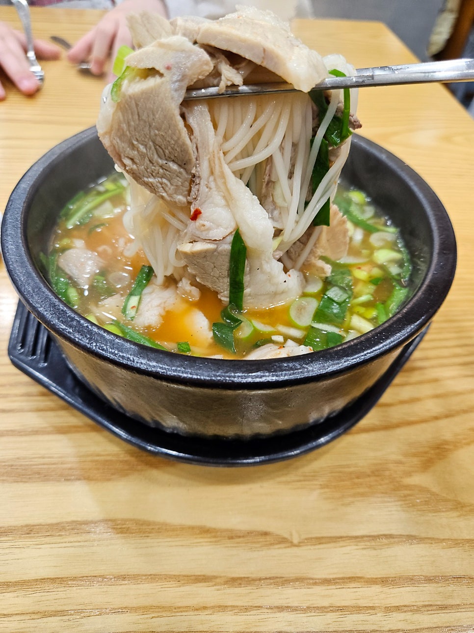 촌집돼지국밥 이미지