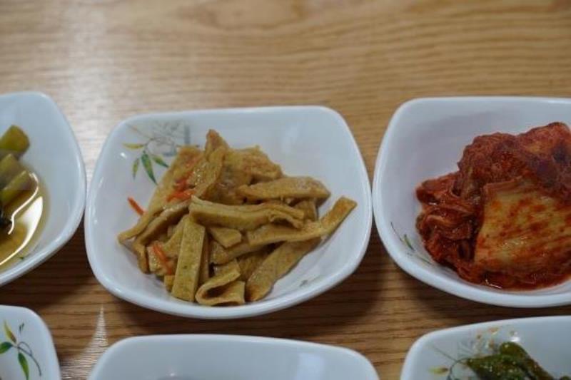 제육향연 이미지