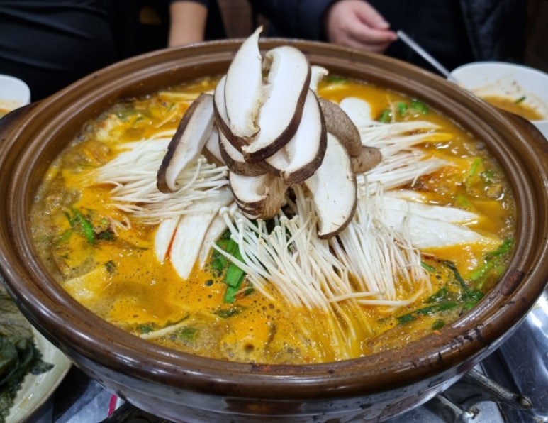흑비흑염소 이미지