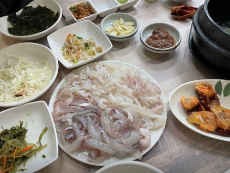 수산시장막썰어횟집 이미지