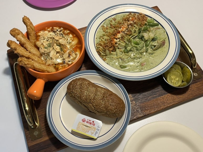 냥냥떡볶이 이미지