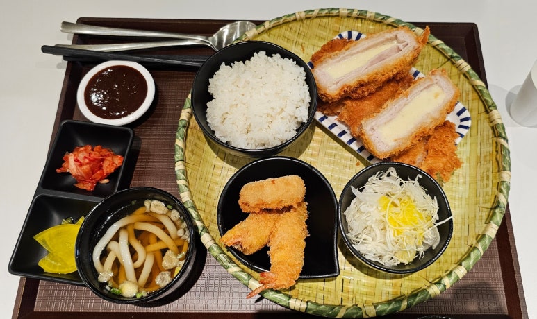 잇츠돈동 이미지