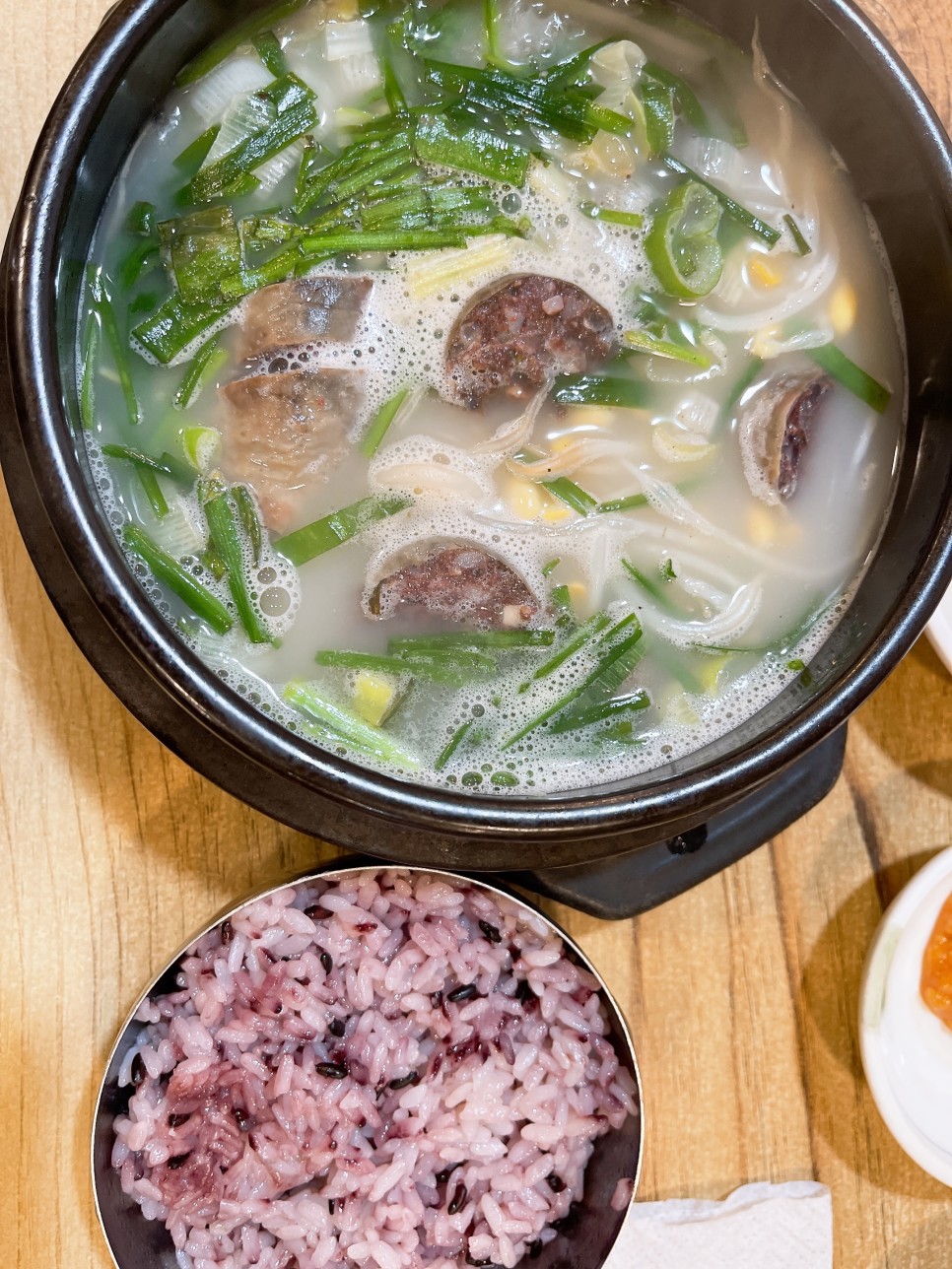 뚝배기순대국밥 이미지