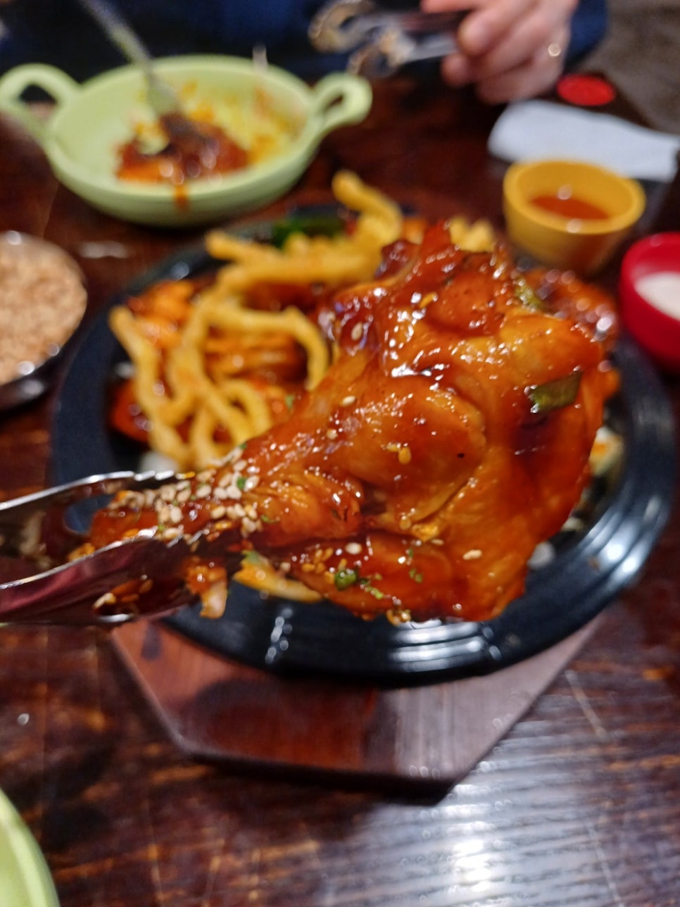 카페모모 한앤둘치킨 이미지