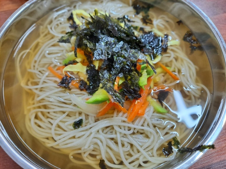 여로장터국수 이미지