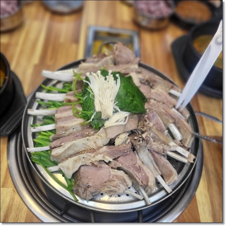 향촌흑염소 이미지