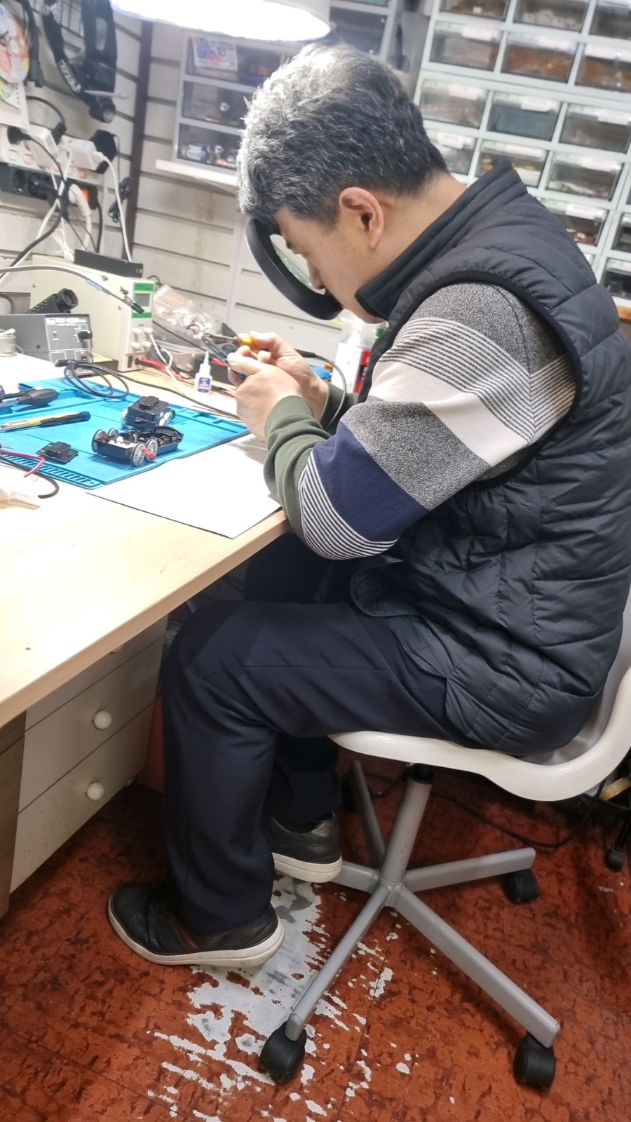 장난감척척수리센터 이미지