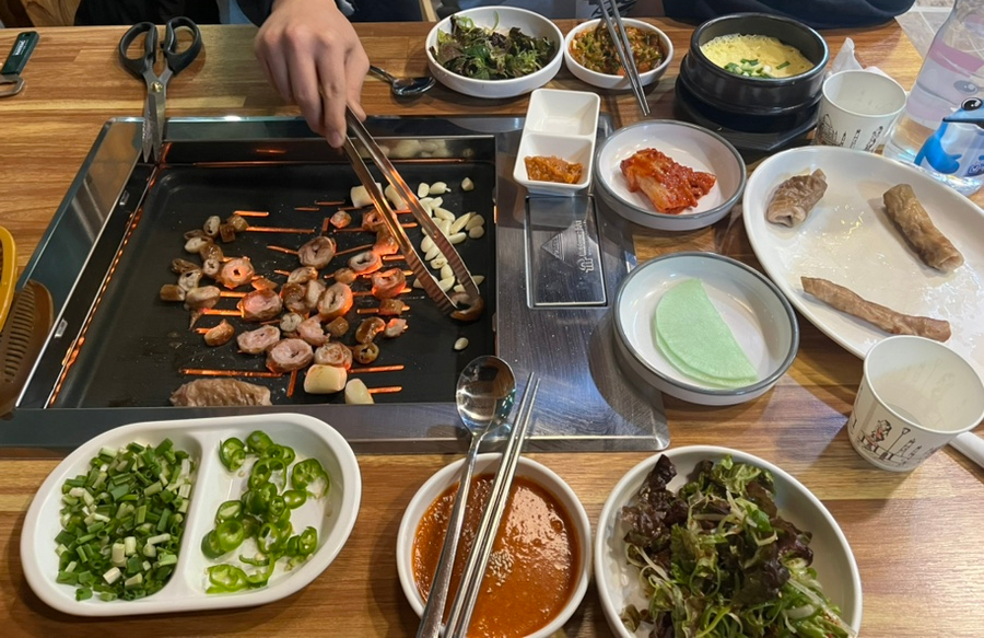 칠칠소.돼지막창형곡 이미지