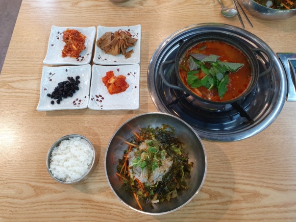 어촌놈횟집 이미지