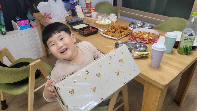 EQ치킨 이미지