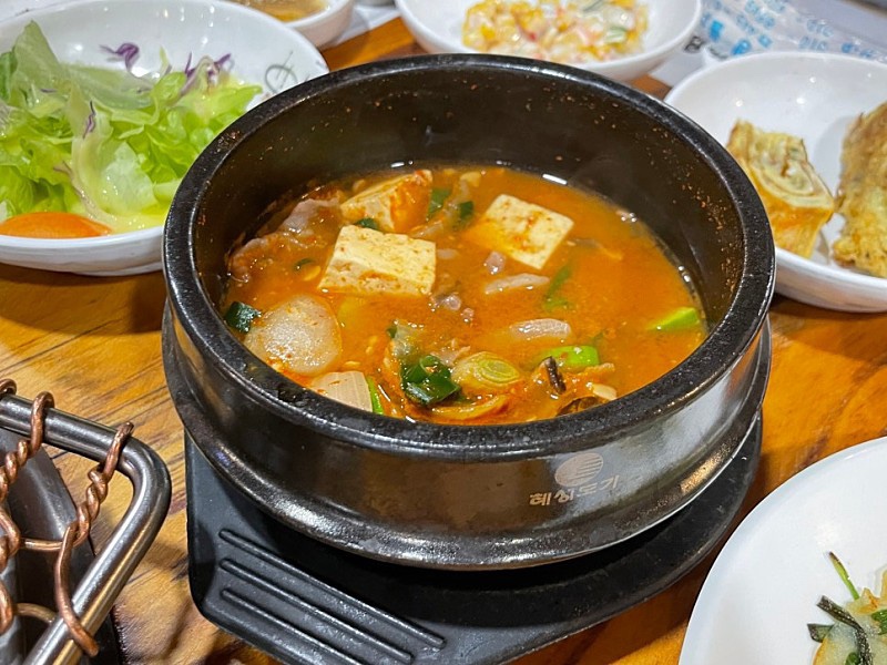 까만돼지 이미지