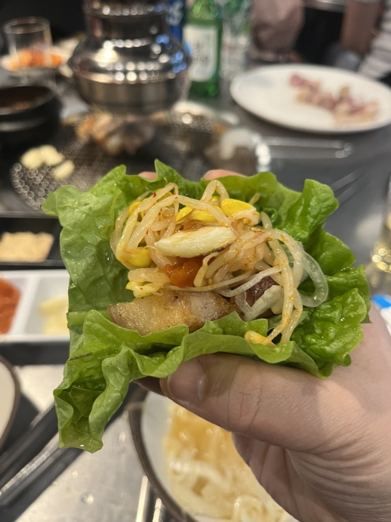 돼지삼춘생구이 이미지