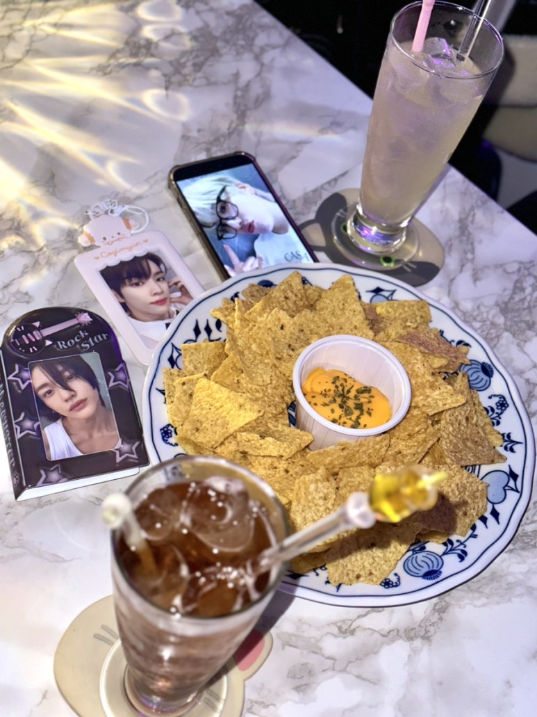 유니르 이미지