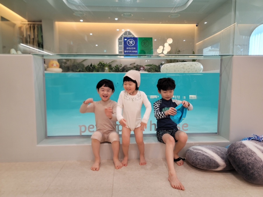 쁘띠아이키즈카페 이미지