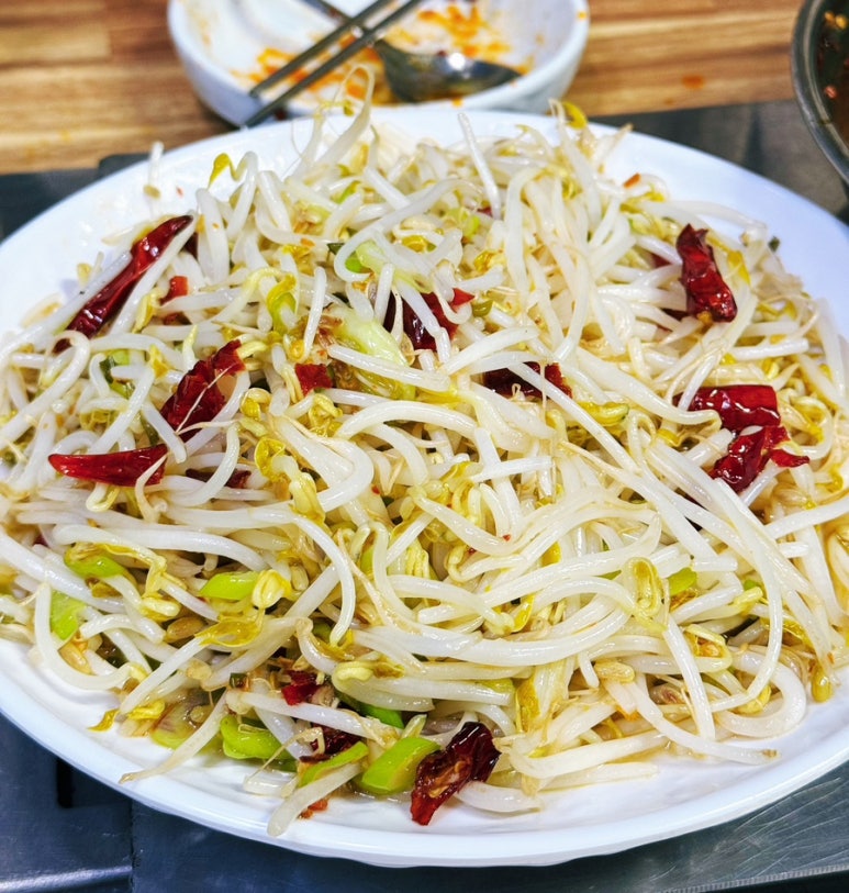 용이네양꼬치 이미지