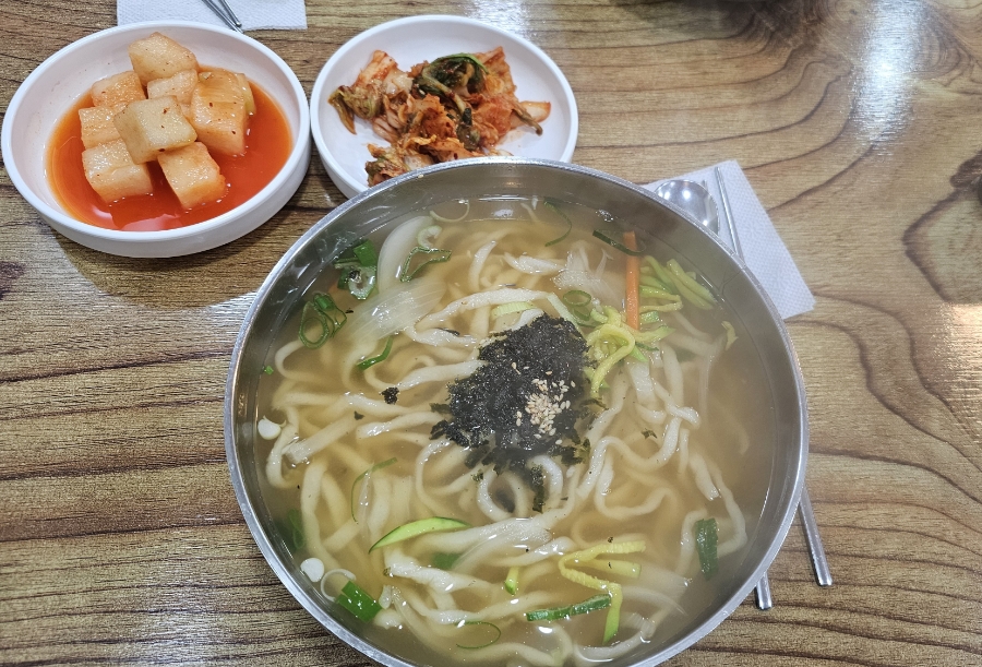 장터홍두깨칼국수 이미지