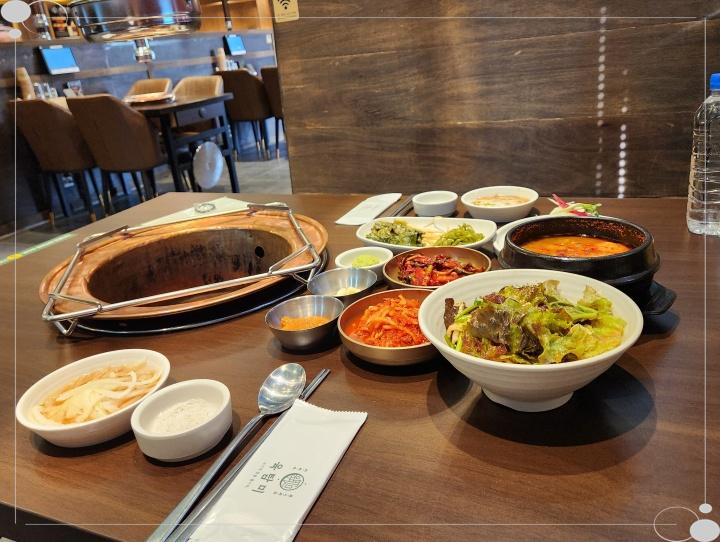 육탐미 이미지
