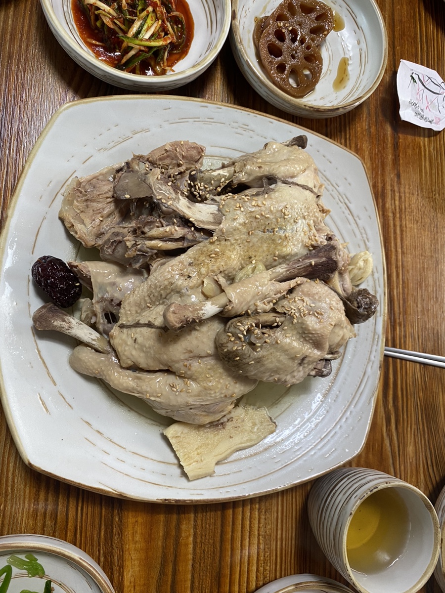 신토불이옻닭 이미지