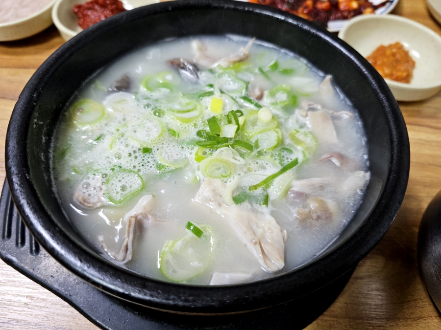 꼬꼬통닭식당 이미지