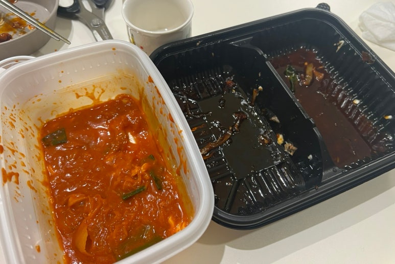 배무치숯불두마리치킨 이미지