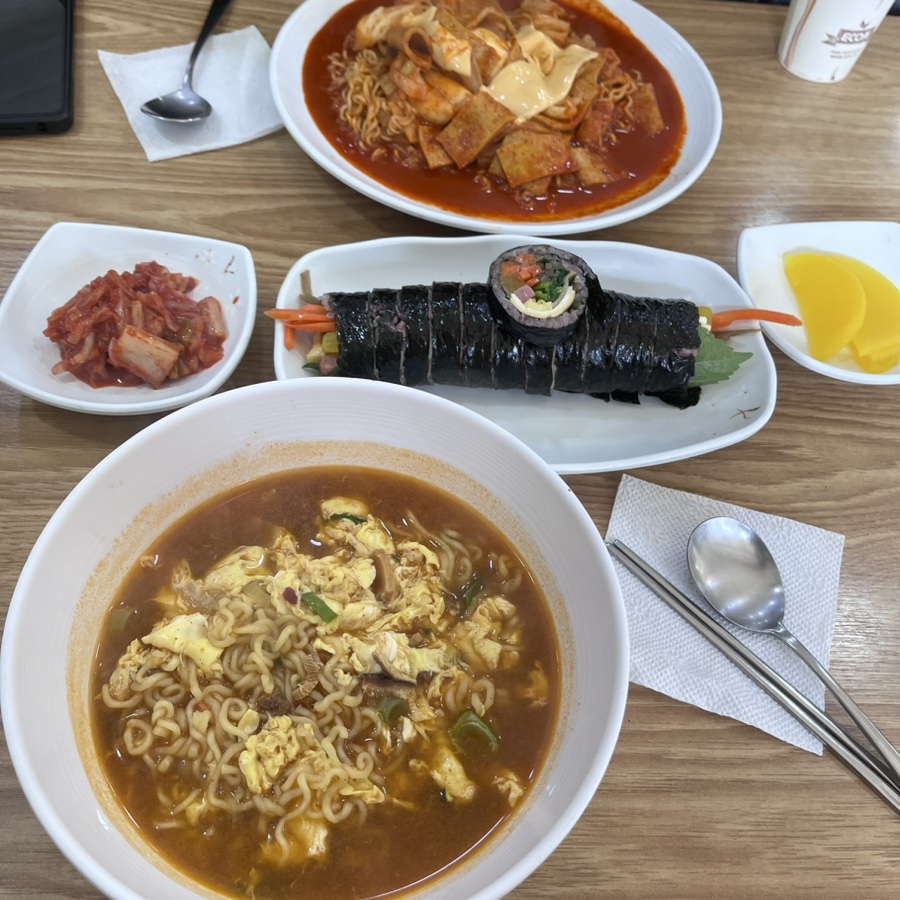 밥찌김밥 이미지