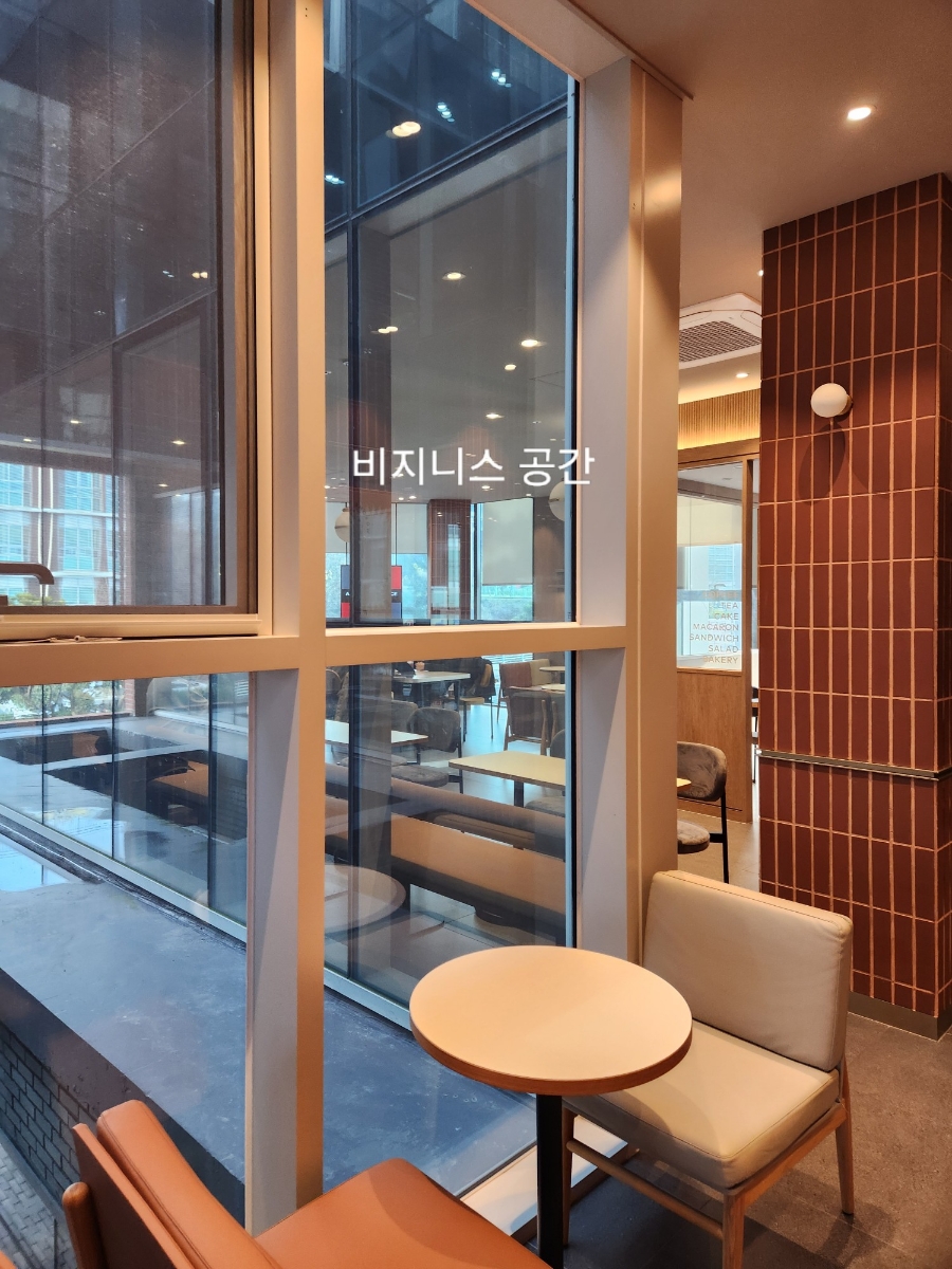 투썸플레이스제주대학 이미지