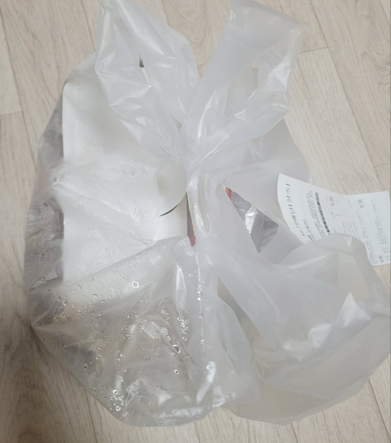 칠구치킨 이미지