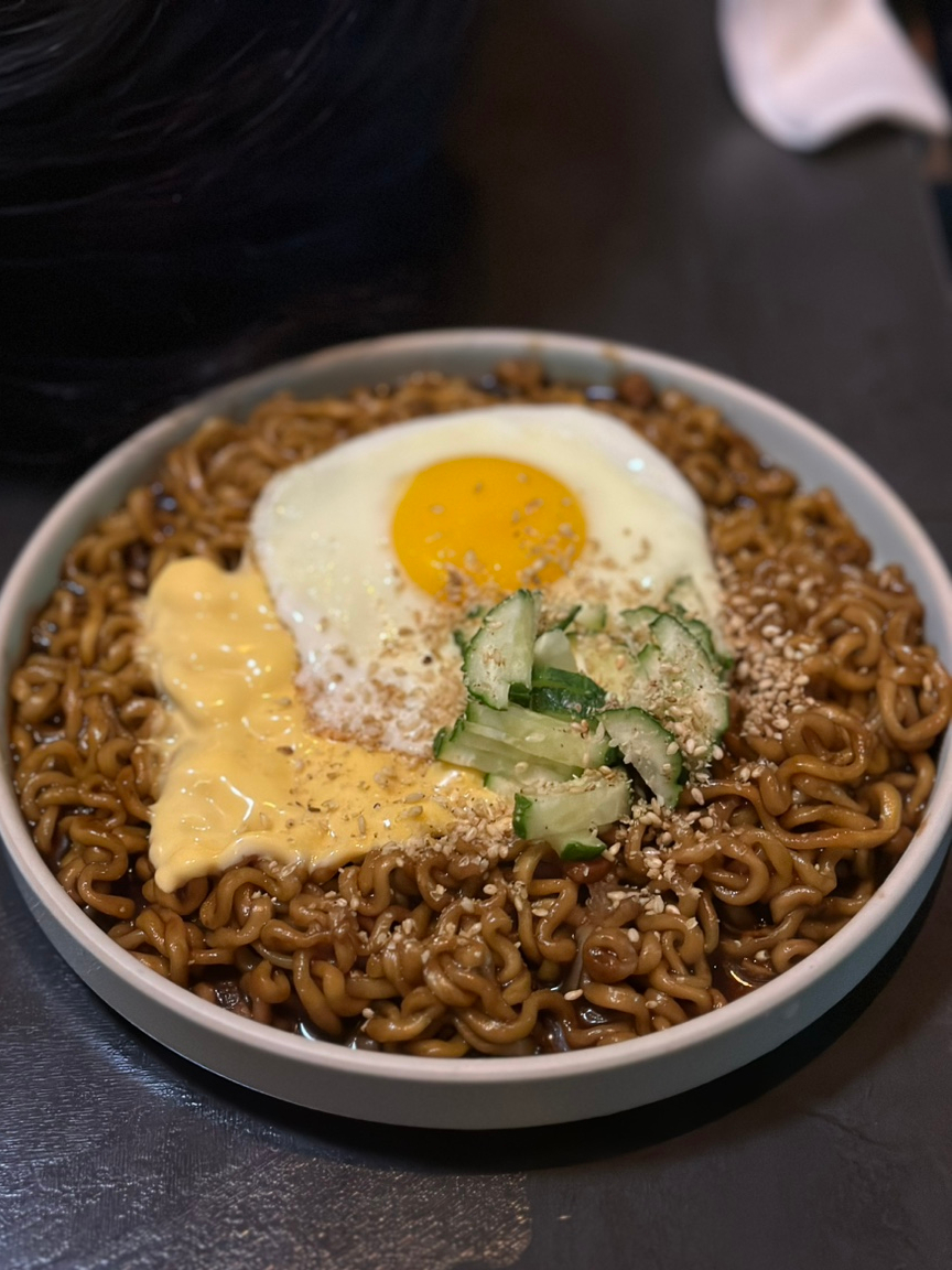 별이빛나는연어육회 이미지