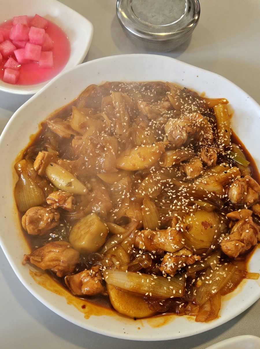 황궁찜닭 이미지