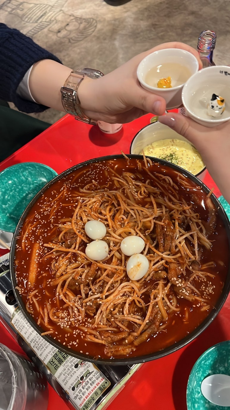 청춘국물닭발 이미지
