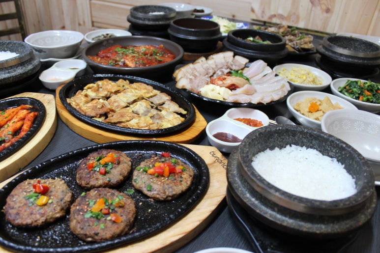 이천돌솥밥 이미지