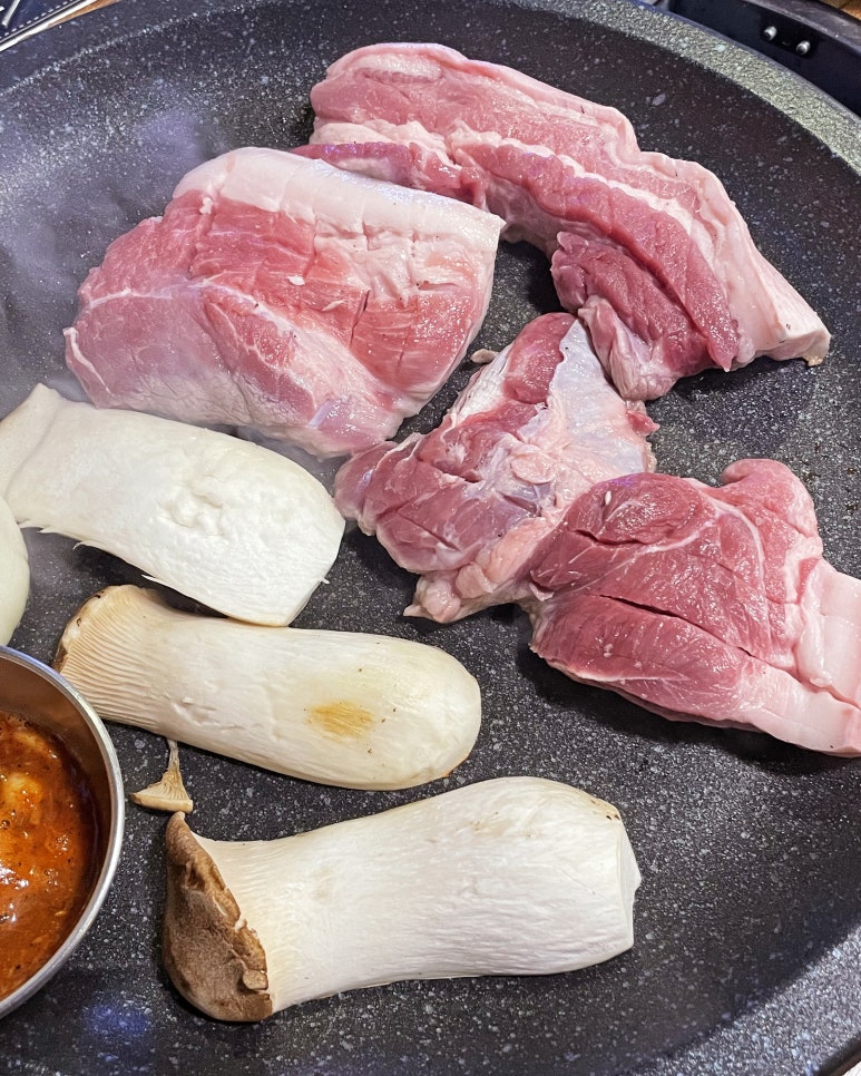 제주부리는돼지 이미지